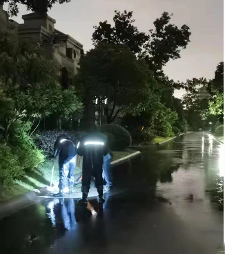 組織現(xiàn)場排查 預防惡劣天氣引發(fā)各類安全事故-3.png